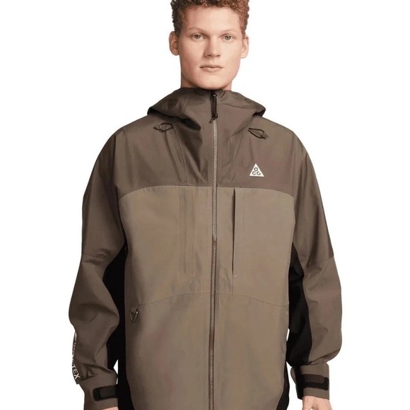 Nike ACG Brown and Tan Windbreaker Jacket - Picture 5 of 6